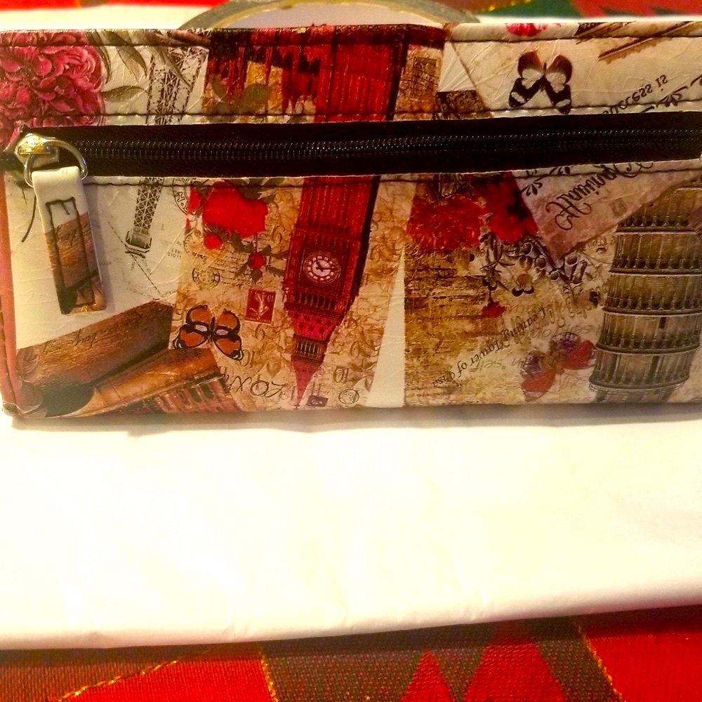 Wallet - Picture 2 of 9